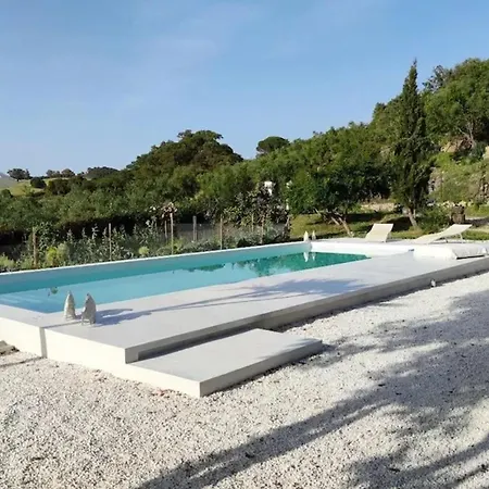 Holiday home Charming In Madrigueras *